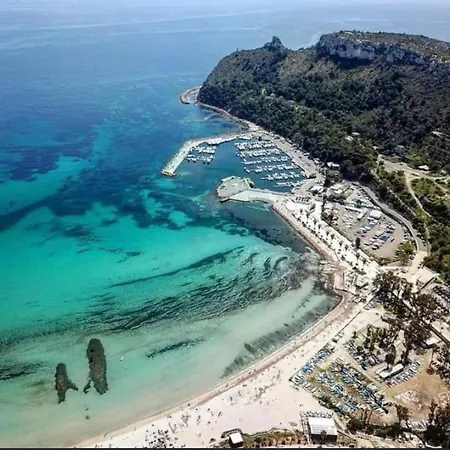 House Boat R Al Poetto 2 Pax Piu' 1